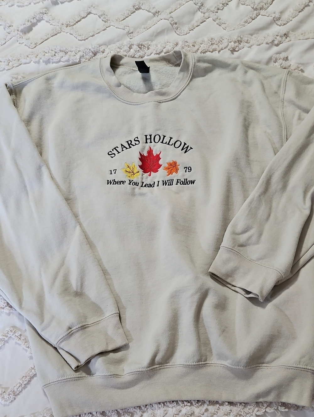 Gilmore Girls Stars Hollow Gildan Heavy Blend Crewneck Sweatshirt